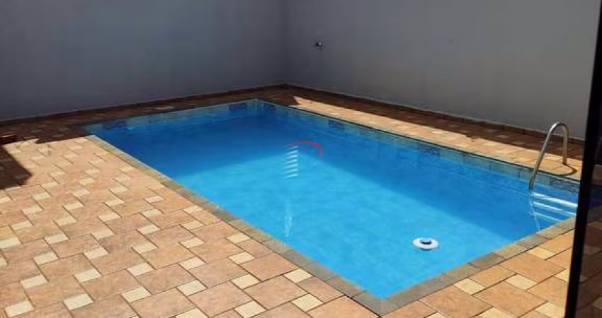 Casa para locação com 3 dormitórios (2 suítes), piscina, 3 vagas de garagem -  Aurora, Londrina/PR