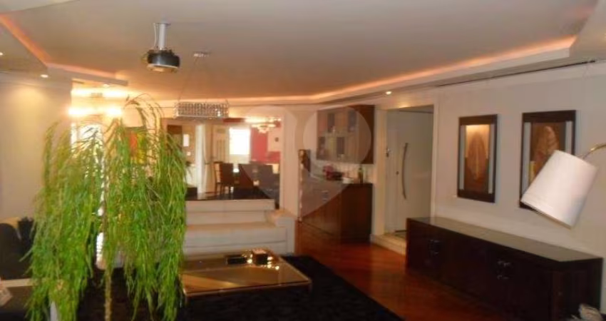 Apartamento com 4 quartos à venda em Campo Belo - SP