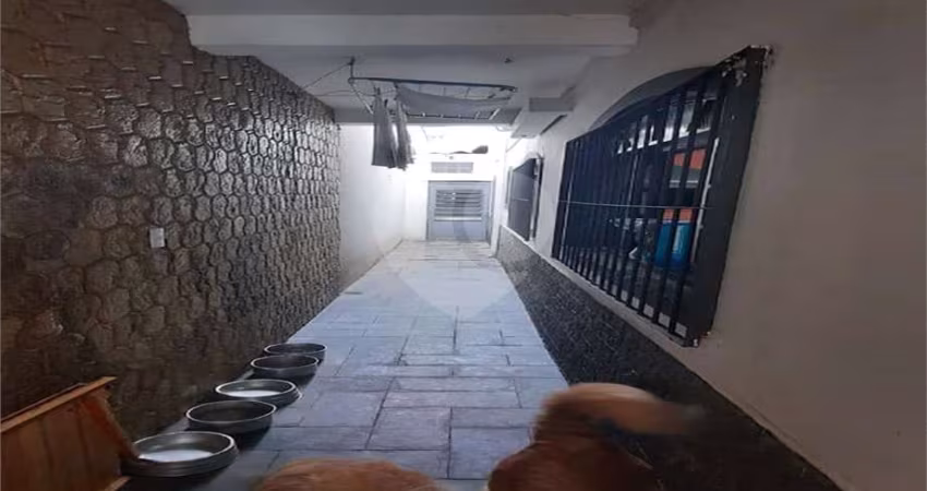 Sobrado com 4 quartos à venda em Vila Marari - SP