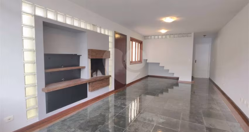 Casa de vila com 3 quartos para locação em Vila Elvira - SP