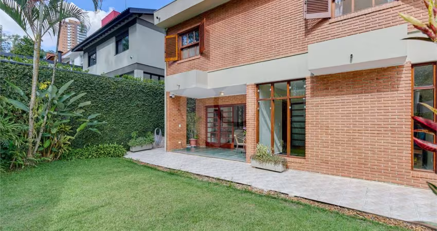 Condomínio com 3 quartos à venda em Jardim Morumbi - SP