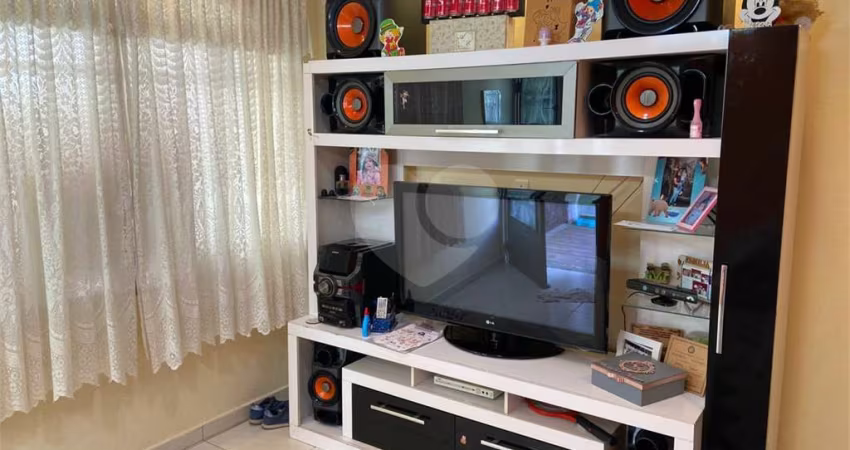 Sobrado com 4 quartos à venda em Vila Carrão - SP
