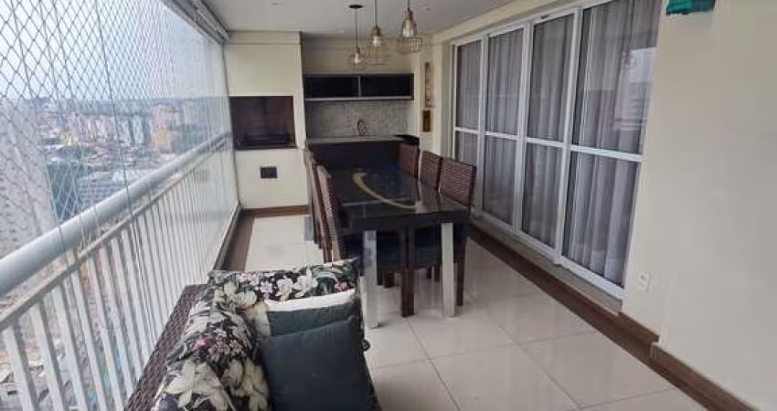 Apartamento à venda com 156m², 3 suítes e 3 vagas