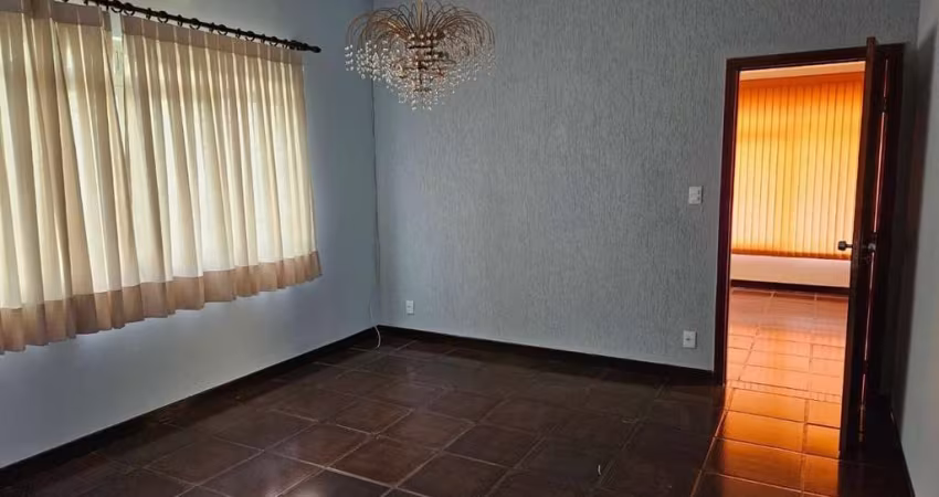 Casa para Venda em Caçapava, Vila Resende