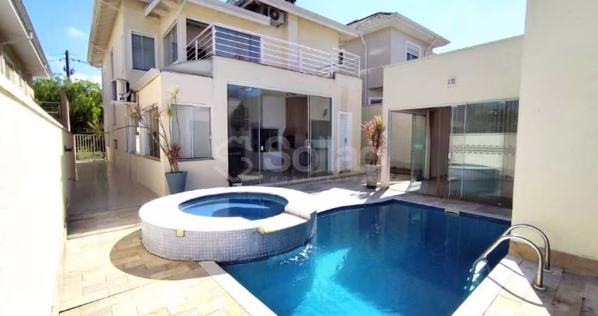 Casa à Venda no Condomínio Terras de São Francisco, em Vinhedo/SP!!