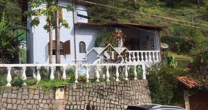 Casa- Petrópolis, Nogueira