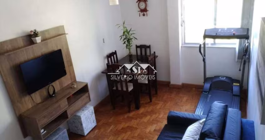Apartamento- Petrópolis, Centro