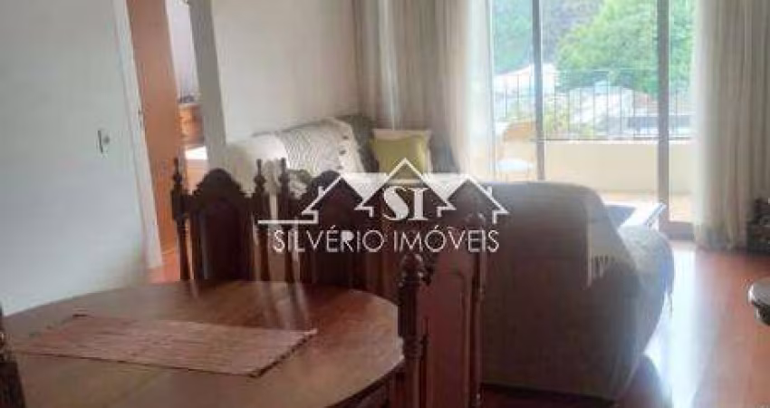 Apartamento- Petrópolis, Centro