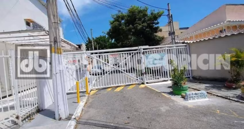 Casa em condomínio fechado com 5 quartos à venda na Rua Padre Butinha, Taquara, Rio de Janeiro