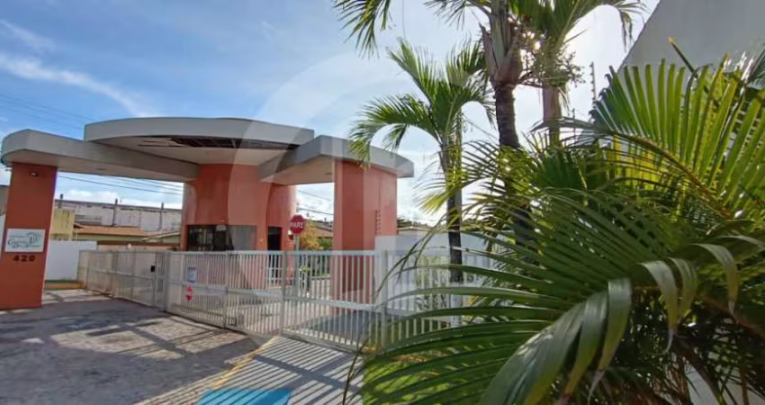 Casa à Venda em Condomínio Fechado