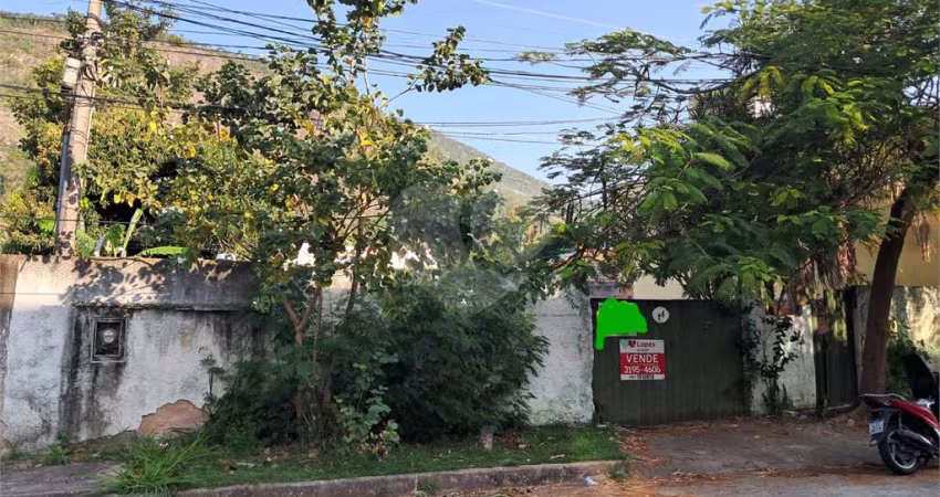 Terreno à venda em Itaipu - RJ