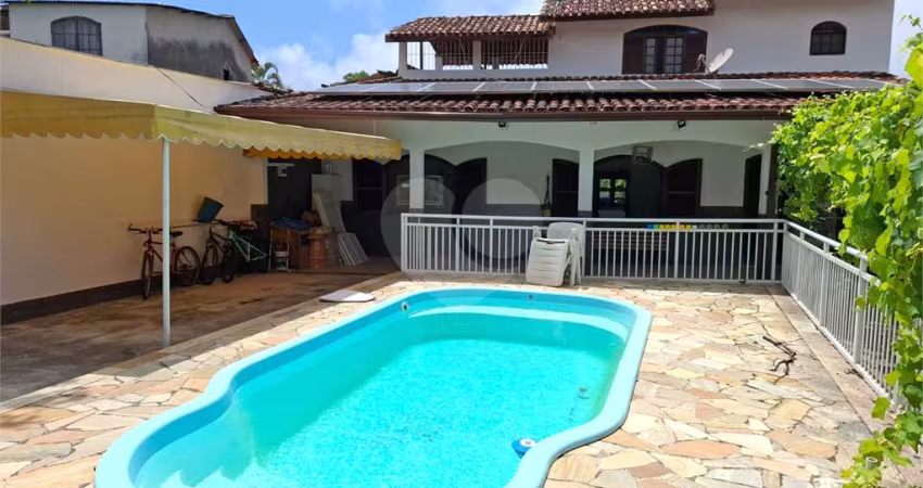 Casa com 4 quartos à venda em Maravista - RJ