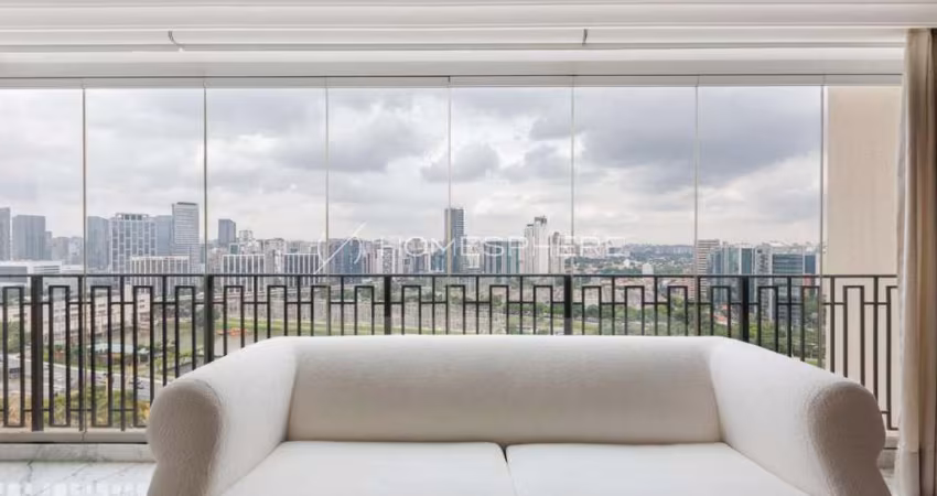 Apartamento com 255 m², 3 quartos sendo 3 suítes à venda no bairro Cidade Jardim.