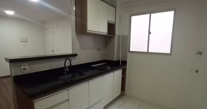 Aluga-se Apartamento Condomínio Sta Teresa, lazer completo e vaga