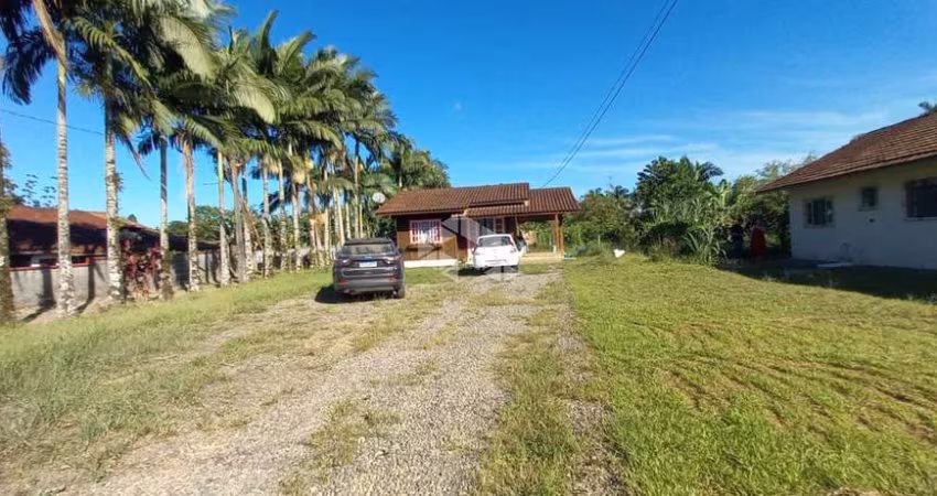 Chácara a Venda no Rio Bonito! Aceita permuta com carro e casas!!
