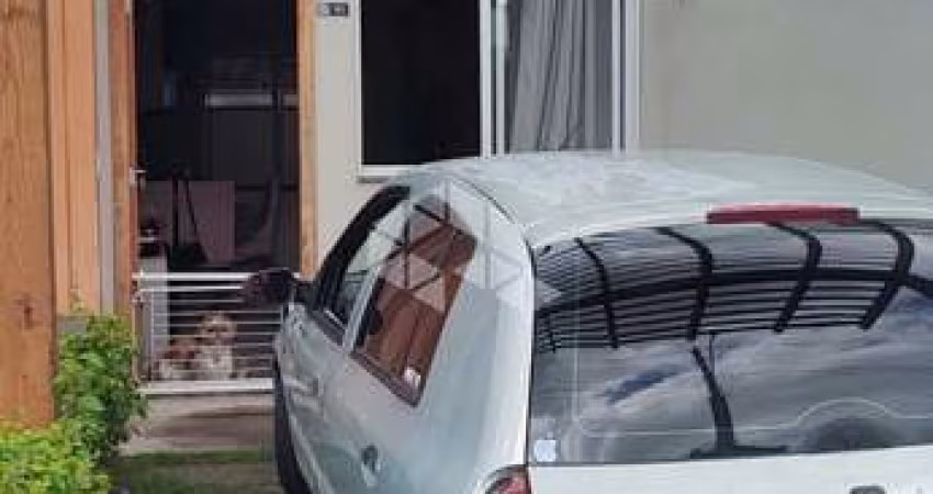 Casa em Condomínio com 2 quartos/dormitórios no bairro Rio Caveiras, em Biguaçu- SC