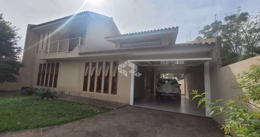 Casa com 4 quartos e 2 suítes com espaço gourmet no Bairro Camobi em Santa Maria