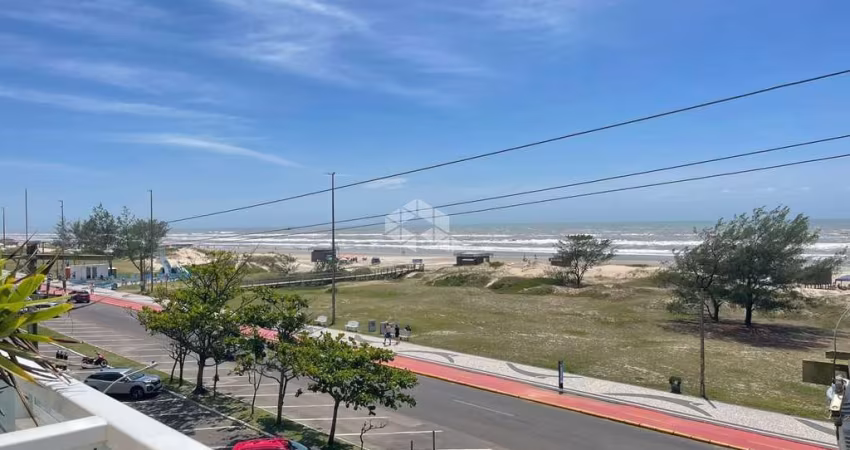 Apartamento frente mar com 2 dormitórios!!