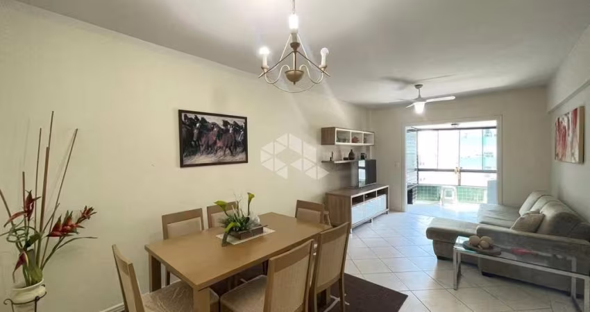 Apartamento à venda 2 dormitórios/quartos, 1 box/vaga,  mobiliado, Vista Mar, Frente Av. Ubirajara em Capão da Canoa.