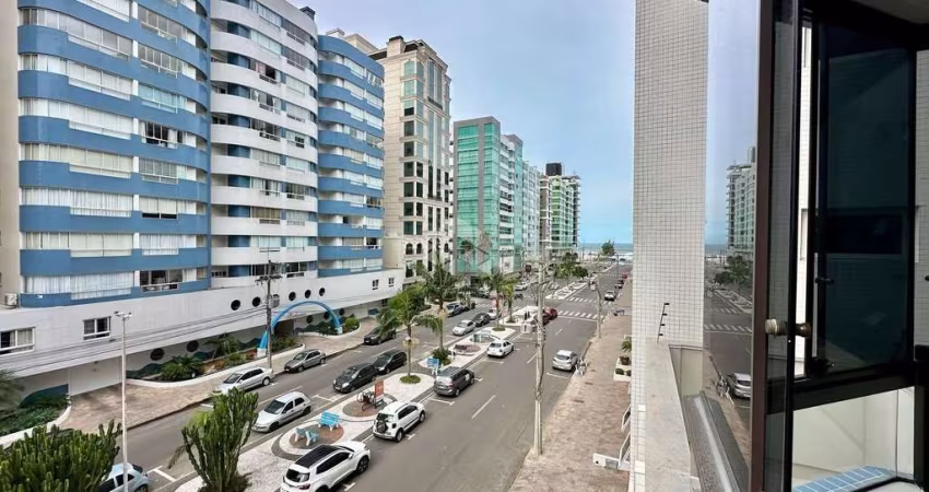 Apartamento 02 Dormitórios, 01 suíte,  frente, sacada com churrasqueira, sol da manhã,Capão da Canoa!!