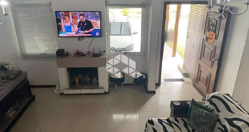 Casa Térrea de 3 Dormitórios no Residencial Verdes Campos em Porto Alegre