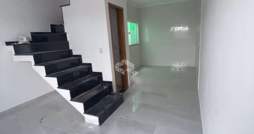 SOBRADO DE CONDOMÍNIO NA PENHA COM 2 SUÍTES