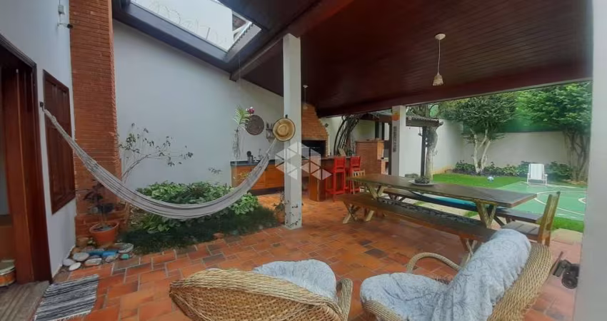 CASA DE ALTO PADRÃO COM 3 DORMITÓRIOS NA VILA PRUDENTE