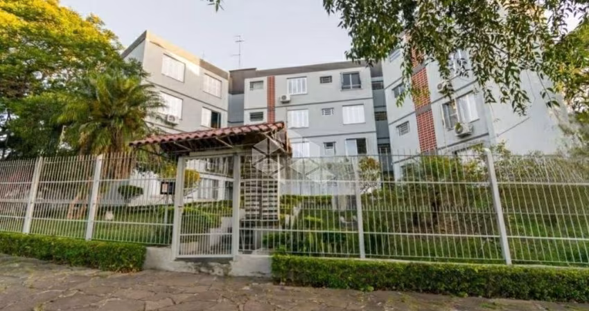Apartamento reformado à venda, 2 dormitórios, 1 vaga de garagem, no bairro Santa Tereza