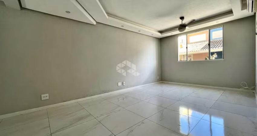 Casa em condominio com 2 dormitorios e 1 vaga de garagem, no bairro Humaitá, Porto alegre.