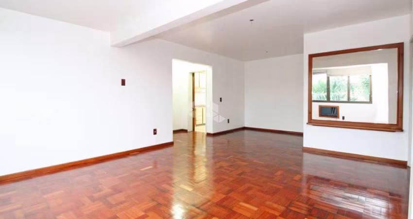 Amplo apartamento 3 dorms com suite, vaga coberta a venda no bairro Santa Cecília.