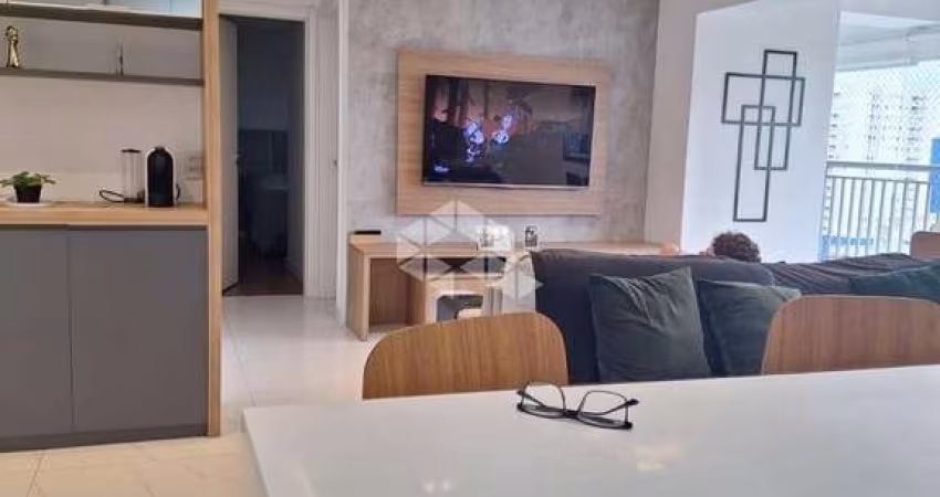 Apartamento á venda 2 Dormitórios, C/02 Vagas, Belém