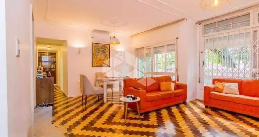 Amplo apartamento 3 dormitórios, 113m² área privativa, bairro centro histórico em Porto Alegre.