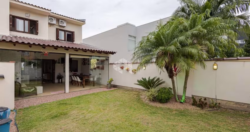 Casa em condomínio 3 dormitórios, 1 suíte, 3 vagas, Jardim Planalto, Porto Alegre.