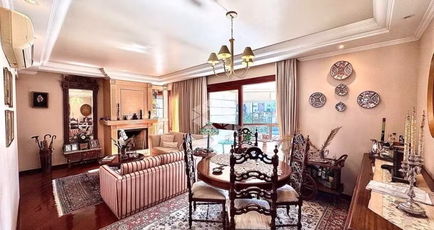 Apartamento 2 dormitórios, 1 suíte, 2 vagas, Petrópolis, Porto Alegre.