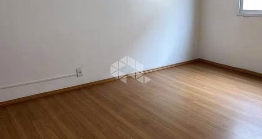 Apartamento com 70 m² e 3 quartos à venda no bairro Glória