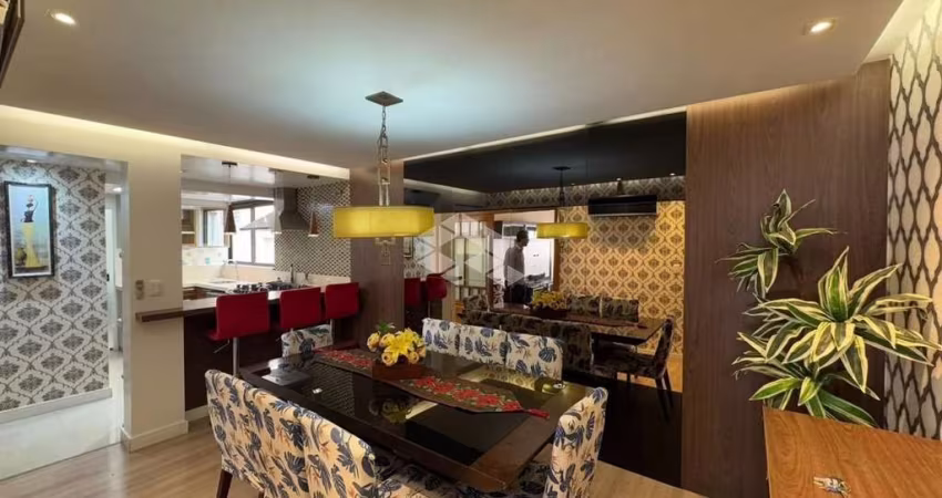 Apartamento com 3 dormitórios e 1 vaga em Lourdes