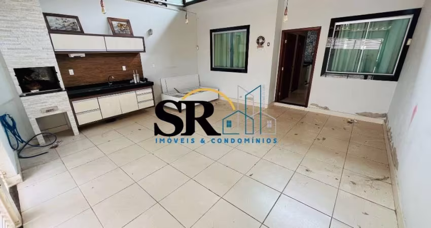 VENDE-SE CASA NO CIDADE NOVA (R$ 580.000,00)