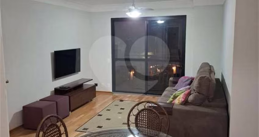 Apartamento  para locação - 03 quartos, uma suíte - Cond. Alto da Boa Vista - Rua Borba Gato