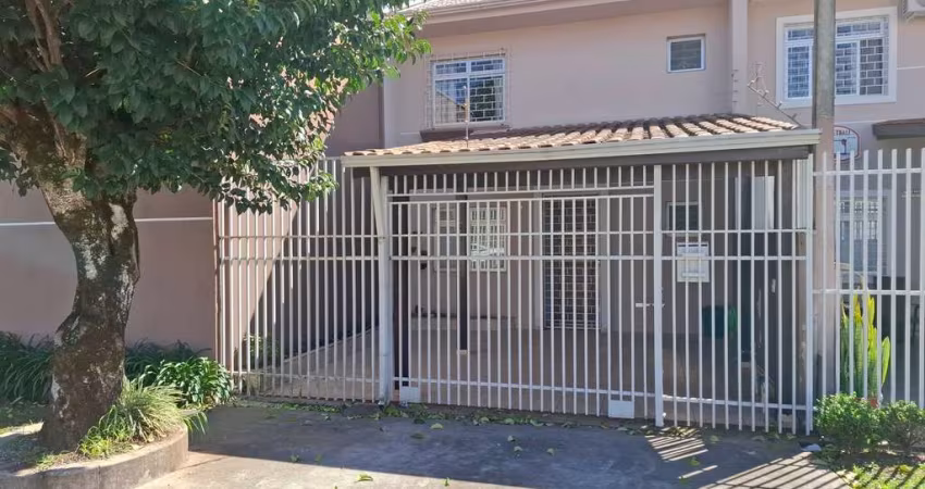 *** Excelente sobrado no Boqueirão de frente para a rua****
