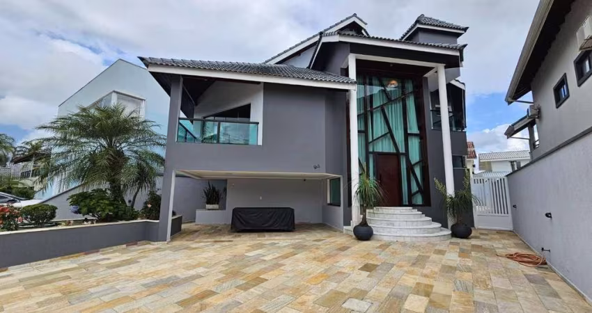 Sobrado Triplex com 4 dormitórios à venda - Bougainvillee I - Peruíbe/SP