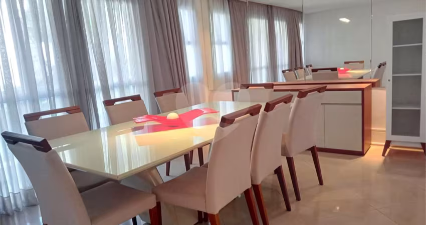 Condomínio com 4 quartos à venda em Horto Florestal - SP