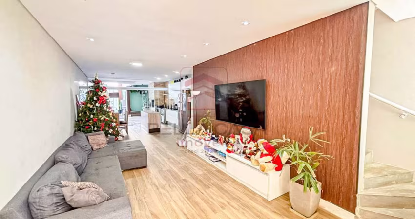 Sobrado de 280m² com Piscina aquecida e 3 quartos