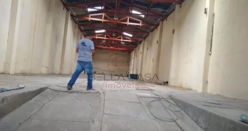Galpão na Vila Antonieta, 500m2, pé direito 7metros e  ligação trifásica