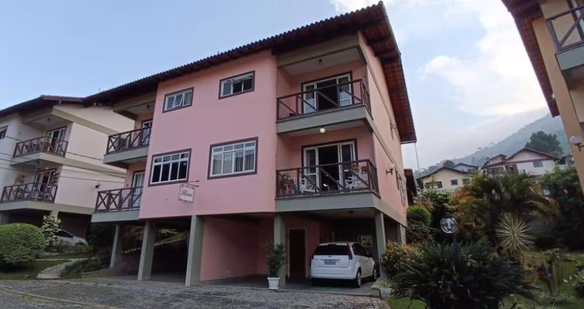 Casa para Venda em Teresópolis, Bom Retiro, 4 dormitórios, 3 suítes, 5 banheiros, 3 vagas