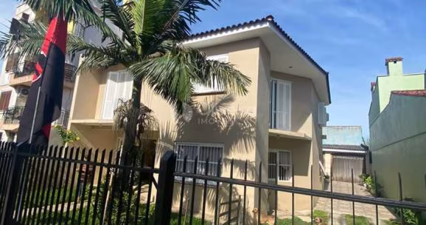 Belíssima Casa de 4 dormitórios em bairro nobre