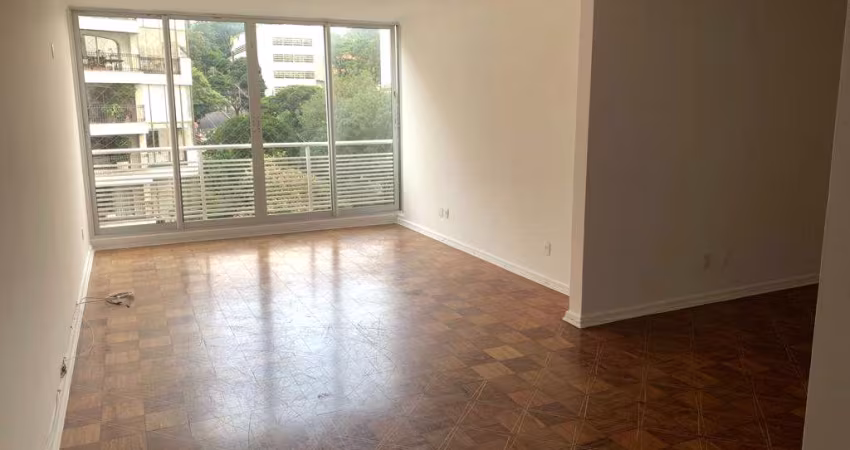 Apartamento com 160m2, 3 dormitórios no Jardins