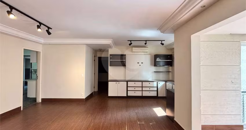 Apartamento com 2 dormitórios + home office, em Moema Pássaros, com 87,5m² próximo do Parque Ibirapuera.