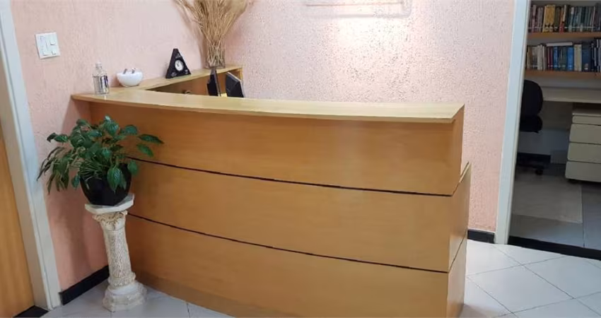 Sala Comercial com 92m² no Bairro da Consolação