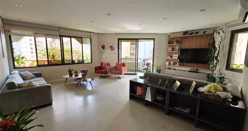 Amplo e conservado apartamento em higienopolis com 4 dormitorios, 3 vagas fixas