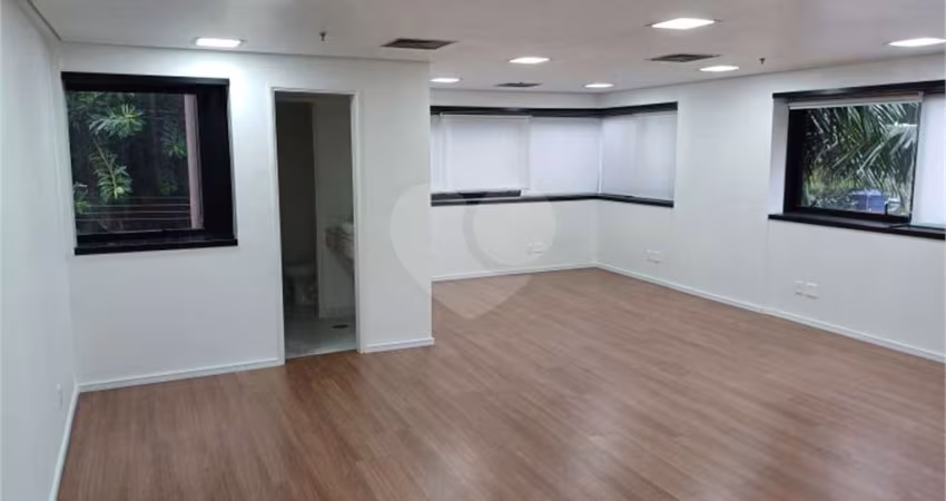 Conjunto Comercial Moema 60m²
